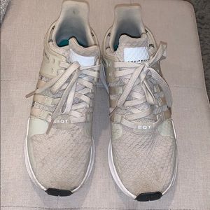 Men’s tan adidas gym shoes!